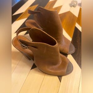 Women’s Lucky Brand Lisza Peep Toe Stacked Heel Bootie Sandal Size 9